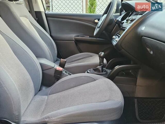 Серый Сеат Алтеа, объемом двигателя 1.6 л и пробегом 217 тыс. км за 6750 $, фото 53 на Automoto.ua