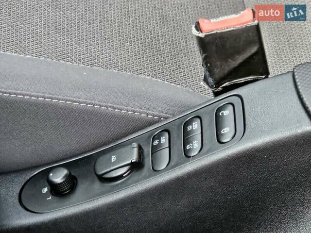 Серый Сеат Алтеа, объемом двигателя 1.6 л и пробегом 217 тыс. км за 6750 $, фото 59 на Automoto.ua