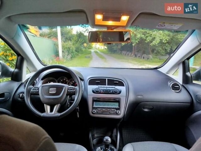 Серый Сеат Алтеа, объемом двигателя 0 л и пробегом 190 тыс. км за 8999 $, фото 9 на Automoto.ua