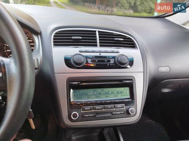 Серый Сеат Алтеа, объемом двигателя 0 л и пробегом 190 тыс. км за 8999 $, фото 18 на Automoto.ua