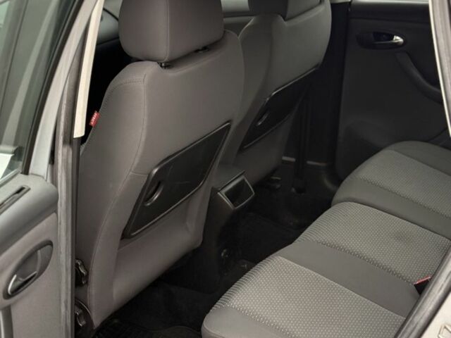 Серый Сеат Алтеа, объемом двигателя 2 л и пробегом 71 тыс. км за 9200 $, фото 7 на Automoto.ua