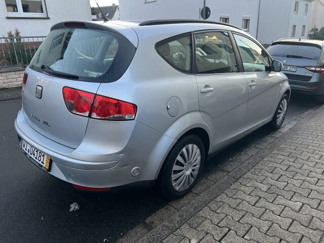 Сірий Сеат Altea, об'ємом двигуна 1.6 л та пробігом 185 тис. км за 6999 $, фото 3 на Automoto.ua