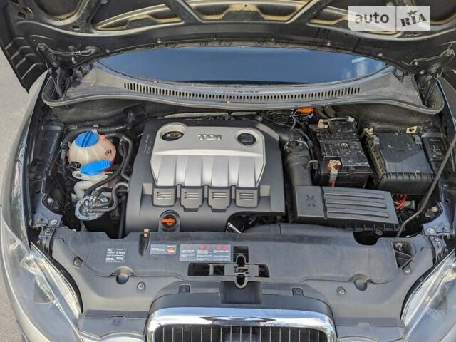 Сірий Сеат Altea, об'ємом двигуна 2 л та пробігом 269 тис. км за 7900 $, фото 1 на Automoto.ua