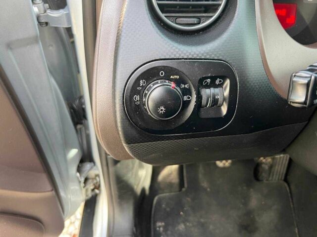 Сірий Сеат Altea, об'ємом двигуна 2 л та пробігом 282 тис. км за 6399 $, фото 22 на Automoto.ua