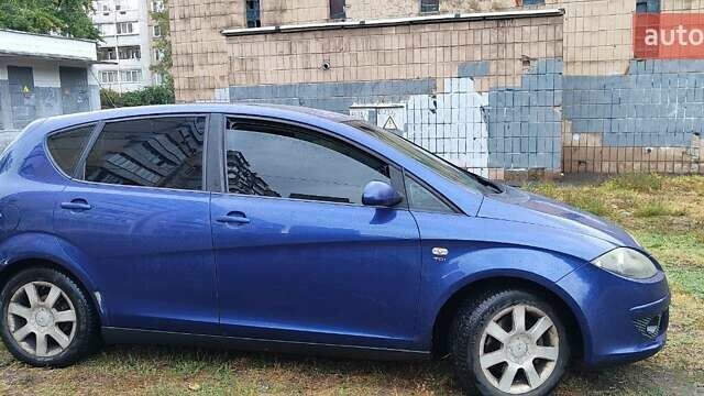 Синий Сеат Алтеа, объемом двигателя 1.97 л и пробегом 303 тыс. км за 4000 $, фото 5 на Automoto.ua