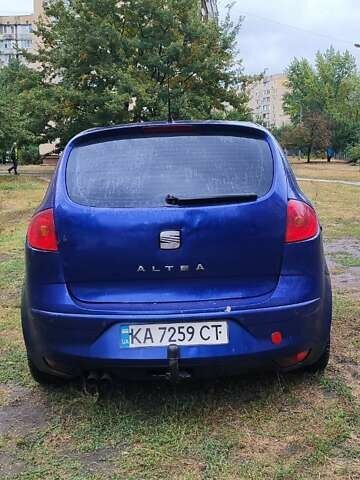 Синий Сеат Алтеа, объемом двигателя 1.97 л и пробегом 303 тыс. км за 4000 $, фото 3 на Automoto.ua
