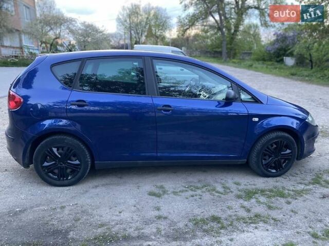 Синий Сеат Алтеа, объемом двигателя 1.6 л и пробегом 145 тыс. км за 5600 $, фото 4 на Automoto.ua