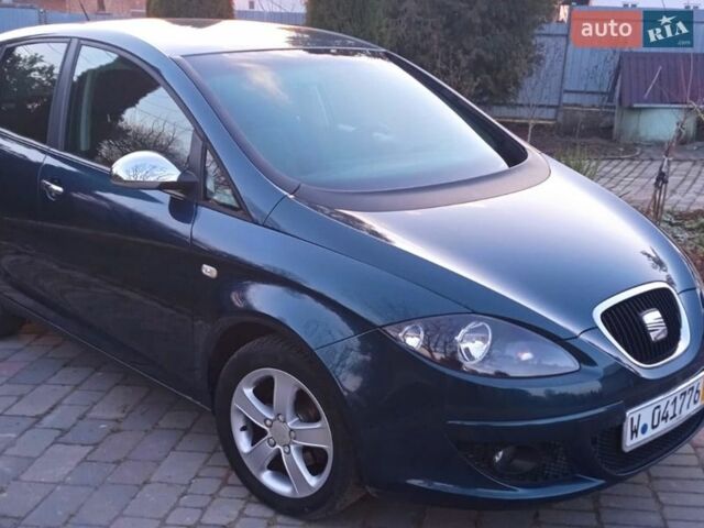 Синій Сеат Altea, об'ємом двигуна 1.6 л та пробігом 220 тис. км за 6000 $, фото 2 на Automoto.ua