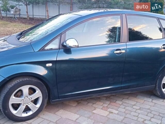 Синій Сеат Altea, об'ємом двигуна 1.6 л та пробігом 220 тис. км за 6000 $, фото 1 на Automoto.ua