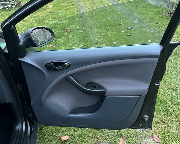 Синий Сеат Алтеа, объемом двигателя 1.6 л и пробегом 262 тыс. км за 5997 $, фото 23 на Automoto.ua