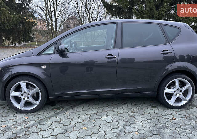 Синий Сеат Алтеа, объемом двигателя 1.6 л и пробегом 262 тыс. км за 5997 $, фото 4 на Automoto.ua