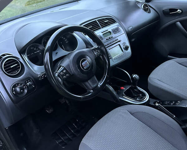 Синий Сеат Алтеа, объемом двигателя 1.6 л и пробегом 262 тыс. км за 5997 $, фото 17 на Automoto.ua