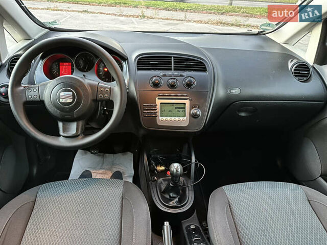 Синий Сеат Алтеа, объемом двигателя 1.6 л и пробегом 222 тыс. км за 7099 $, фото 64 на Automoto.ua