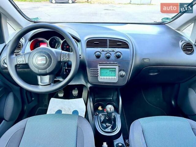 Синий Сеат Алтеа, объемом двигателя 1.6 л и пробегом 222 тыс. км за 6500 $, фото 12 на Automoto.ua