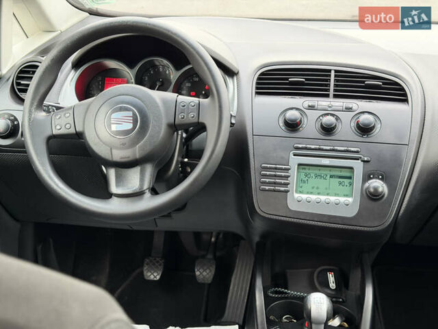 Синий Сеат Алтеа, объемом двигателя 1.6 л и пробегом 223 тыс. км за 6777 $, фото 53 на Automoto.ua