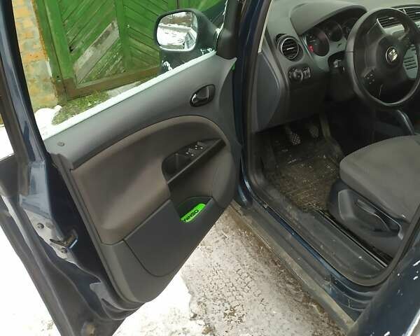 Синий Сеат Алтеа, объемом двигателя 1.9 л и пробегом 202 тыс. км за 6100 $, фото 12 на Automoto.ua