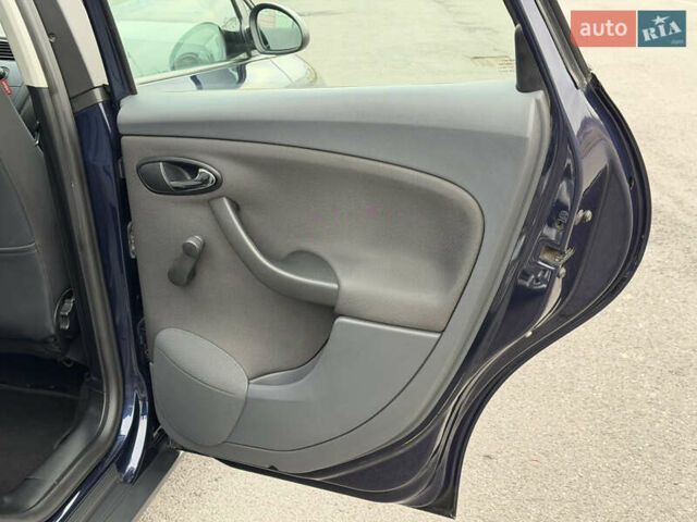 Синий Сеат Алтеа, объемом двигателя 1.6 л и пробегом 223 тыс. км за 6777 $, фото 64 на Automoto.ua