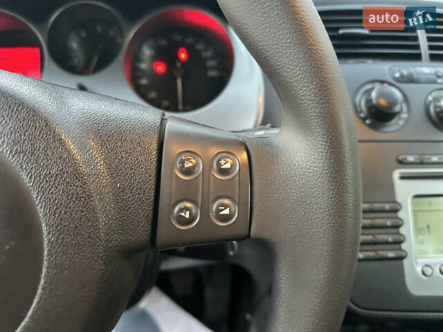Синий Сеат Алтеа, объемом двигателя 1.6 л и пробегом 222 тыс. км за 7099 $, фото 56 на Automoto.ua