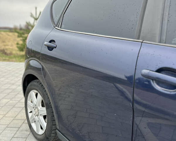 Синий Сеат Алтеа, объемом двигателя 1.9 л и пробегом 227 тыс. км за 5350 $, фото 4 на Automoto.ua