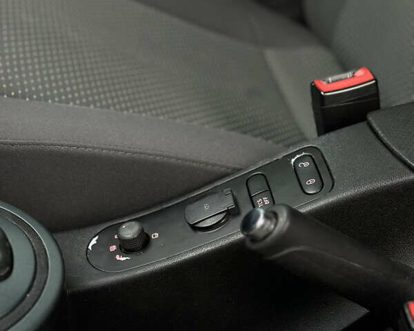 Синий Сеат Алтеа, объемом двигателя 1.9 л и пробегом 227 тыс. км за 5350 $, фото 20 на Automoto.ua