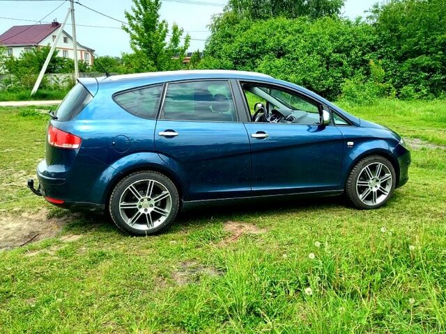 Синій Сеат Altea, об'ємом двигуна 1.4 л та пробігом 252 тис. км за 6400 $, фото 3 на Automoto.ua