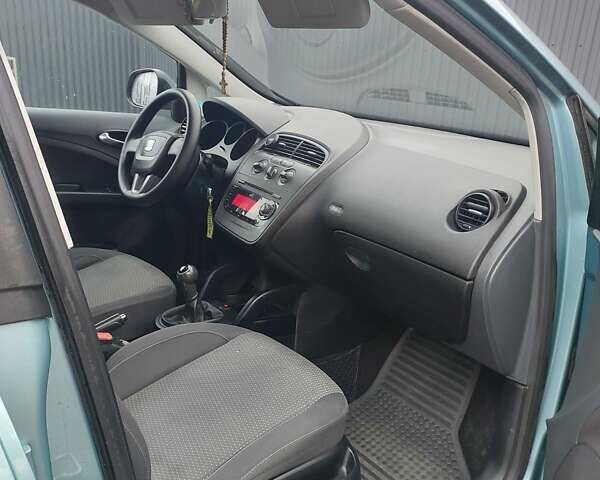 Синий Сеат Алтеа, объемом двигателя 1.6 л и пробегом 223 тыс. км за 5700 $, фото 17 на Automoto.ua