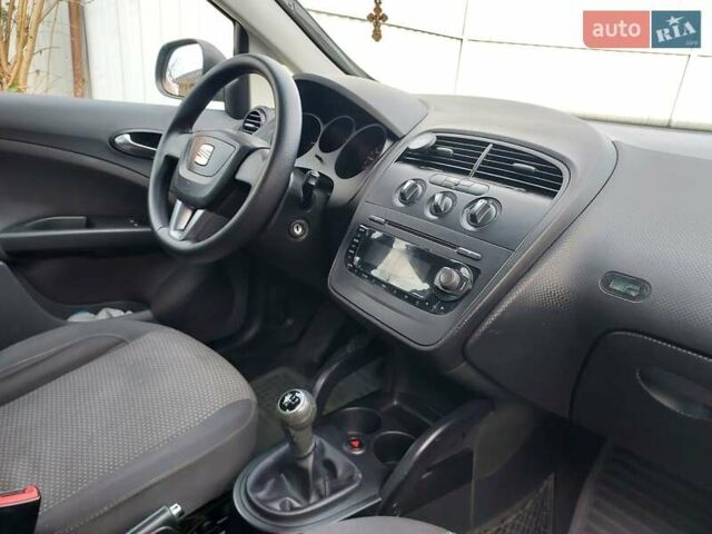 Синій Сеат Altea, об'ємом двигуна 1.6 л та пробігом 223 тис. км за 5700 $, фото 4 на Automoto.ua