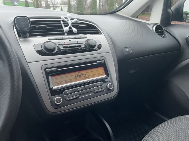 Синий Сеат Алтеа, объемом двигателя 1.6 л и пробегом 125 тыс. км за 10800 $, фото 9 на Automoto.ua