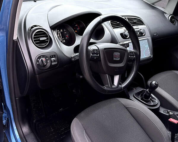 Синій Сеат Altea, об'ємом двигуна 1.6 л та пробігом 132 тис. км за 11499 $, фото 6 на Automoto.ua