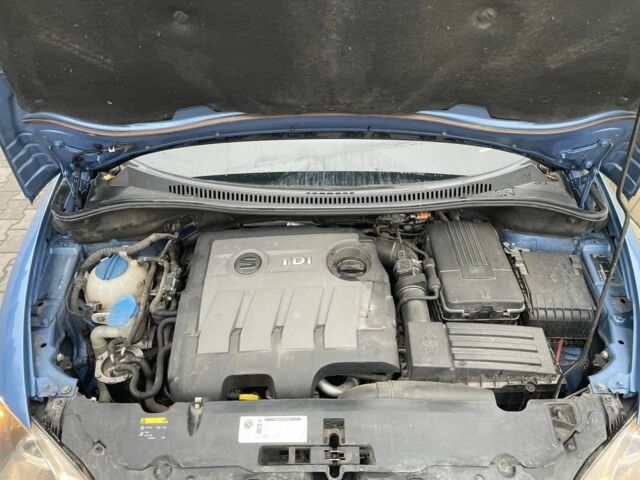 Синий Сеат Алтеа, объемом двигателя 1.6 л и пробегом 125 тыс. км за 10800 $, фото 10 на Automoto.ua