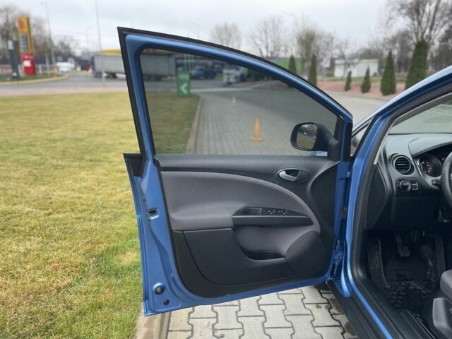 Синий Сеат Алтеа, объемом двигателя 1.6 л и пробегом 125 тыс. км за 10800 $, фото 13 на Automoto.ua