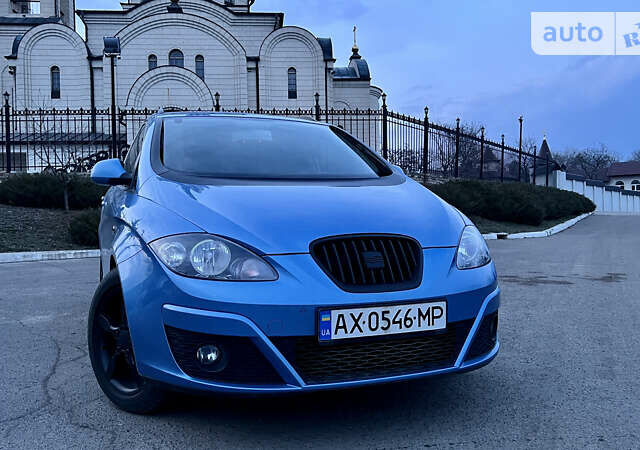 Синий Сеат Алтеа, объемом двигателя 1.6 л и пробегом 52 тыс. км за 12000 $, фото 3 на Automoto.ua