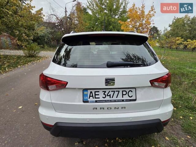 Белый Сеат Arona, объемом двигателя 1 л и пробегом 119 тыс. км за 14750 $, фото 5 на Automoto.ua