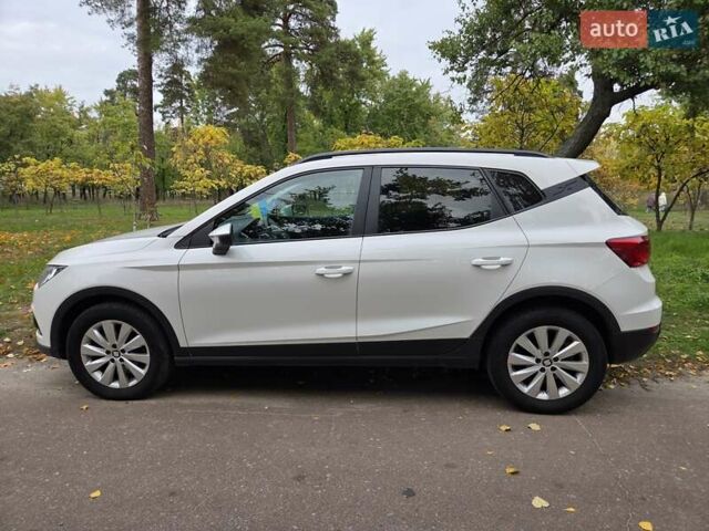 Белый Сеат Arona, объемом двигателя 1 л и пробегом 119 тыс. км за 14750 $, фото 2 на Automoto.ua