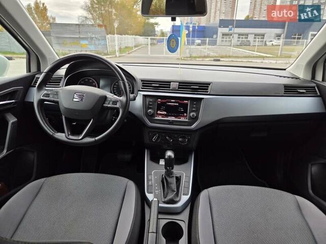 Белый Сеат Arona, объемом двигателя 1 л и пробегом 119 тыс. км за 14750 $, фото 8 на Automoto.ua