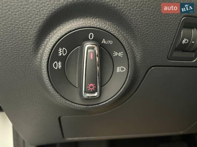 Білий Сеат Arona, об'ємом двигуна 1 л та пробігом 58 тис. км за 16786 $, фото 15 на Automoto.ua