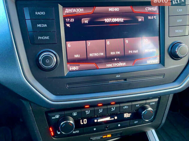 Білий Сеат Arona, об'ємом двигуна 1 л та пробігом 160 тис. км за 10340 $, фото 6 на Automoto.ua