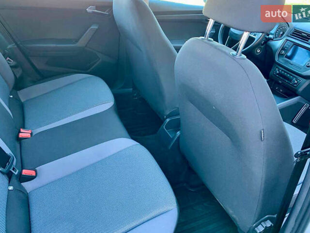 Білий Сеат Arona, об'ємом двигуна 1 л та пробігом 160 тис. км за 10340 $, фото 7 на Automoto.ua