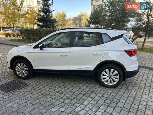 Білий Сеат Arona, об'ємом двигуна 1 л та пробігом 161 тис. км за 9950 $, фото 13 на Automoto.ua
