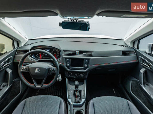 Білий Сеат Arona, об'ємом двигуна 1 л та пробігом 109 тис. км за 16063 $, фото 9 на Automoto.ua