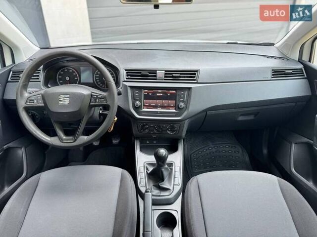 Білий Сеат Arona, об'ємом двигуна 1 л та пробігом 190 тис. км за 9900 $, фото 8 на Automoto.ua