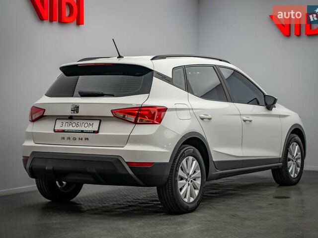 Білий Сеат Arona, об'ємом двигуна 1 л та пробігом 109 тис. км за 16063 $, фото 6 на Automoto.ua