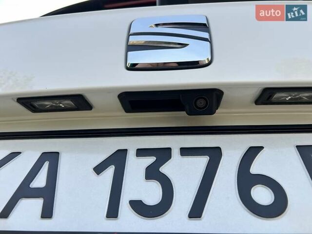 Білий Сеат Arona, об'ємом двигуна 1 л та пробігом 42 тис. км за 18000 $, фото 23 на Automoto.ua