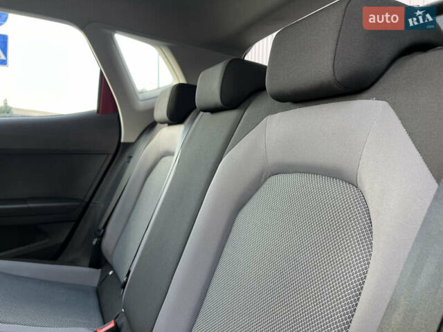 Красный Сеат Arona, объемом двигателя 1 л и пробегом 60 тыс. км за 16500 $, фото 10 на Automoto.ua