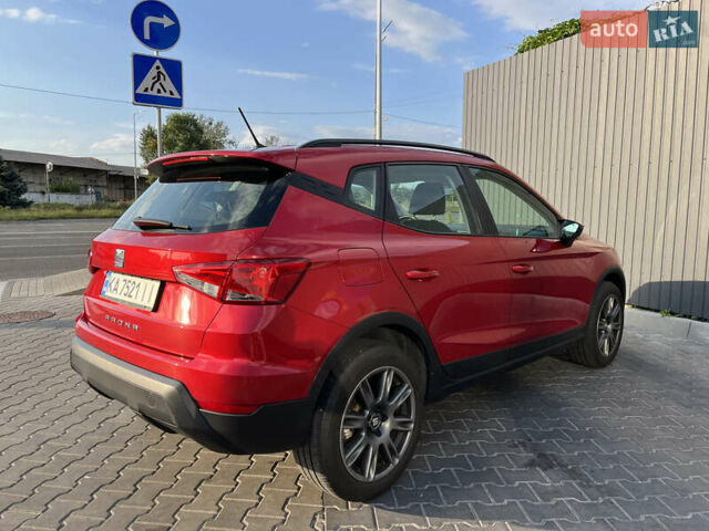 Красный Сеат Arona, объемом двигателя 1 л и пробегом 60 тыс. км за 16500 $, фото 4 на Automoto.ua