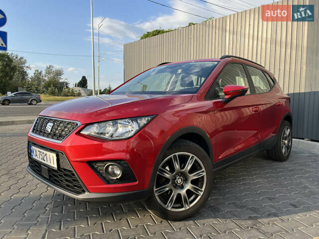 Красный Сеат Arona, объемом двигателя 1 л и пробегом 60 тыс. км за 16500 $, фото 1 на Automoto.ua