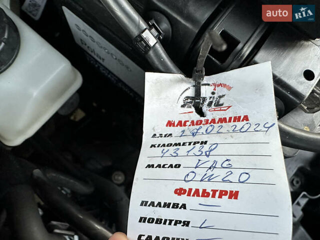 Красный Сеат Arona, объемом двигателя 1 л и пробегом 50 тыс. км за 15500 $, фото 91 на Automoto.ua