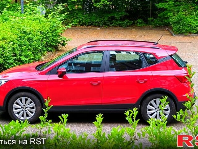 Червоний Сеат Arona, об'ємом двигуна 1 л та пробігом 40 тис. км за 16040 $, фото 1 на Automoto.ua