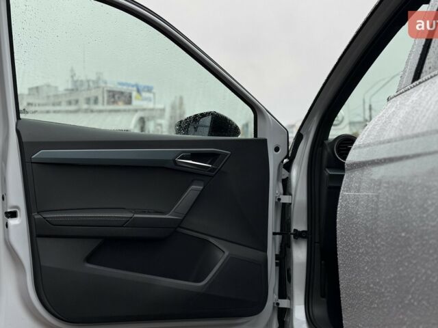 Сеат Arona 2025 года купить новое авто Сеат Arona 2025 года от официального дилера Автоцентр AUTO.RIA Сеат фото