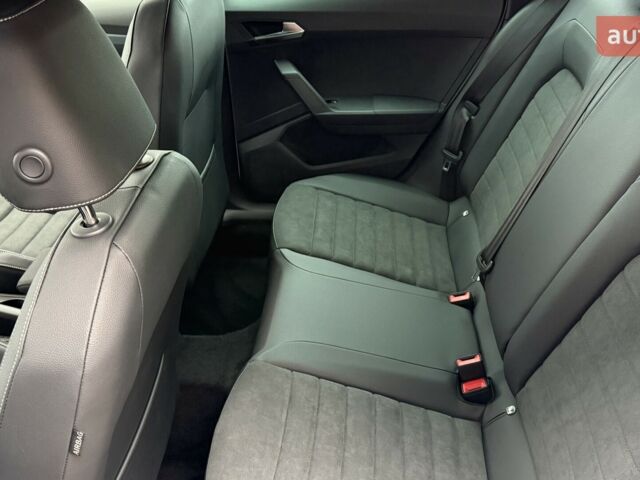 Сеат Arona 2025 года купить новое авто Сеат Arona 2025 года от официального дилера Автоцентр AUTO.RIA Сеат фото